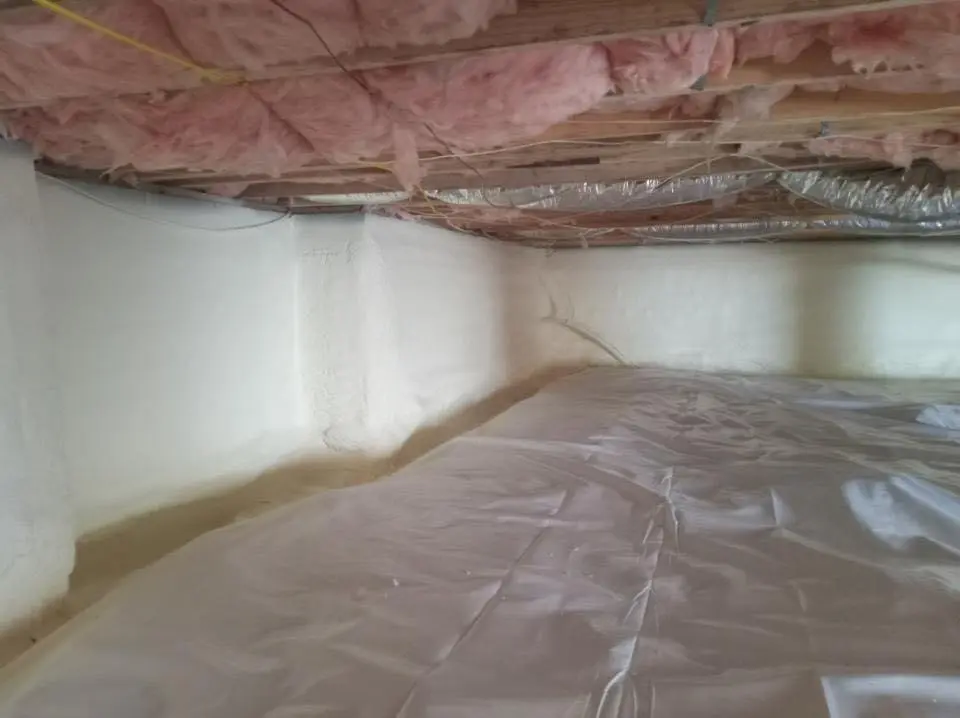 Crawl space encapsulation with closed-cell spray foam for Metal Roof Coating in Creve Coeur